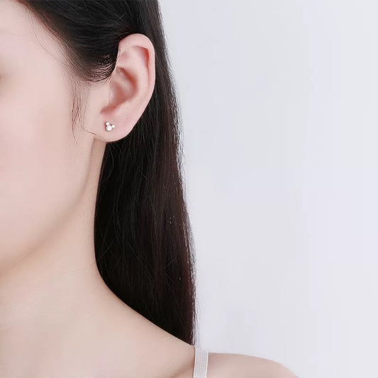 b24cd4b6-5dcb-4a2a-9884-0720db388459-Max