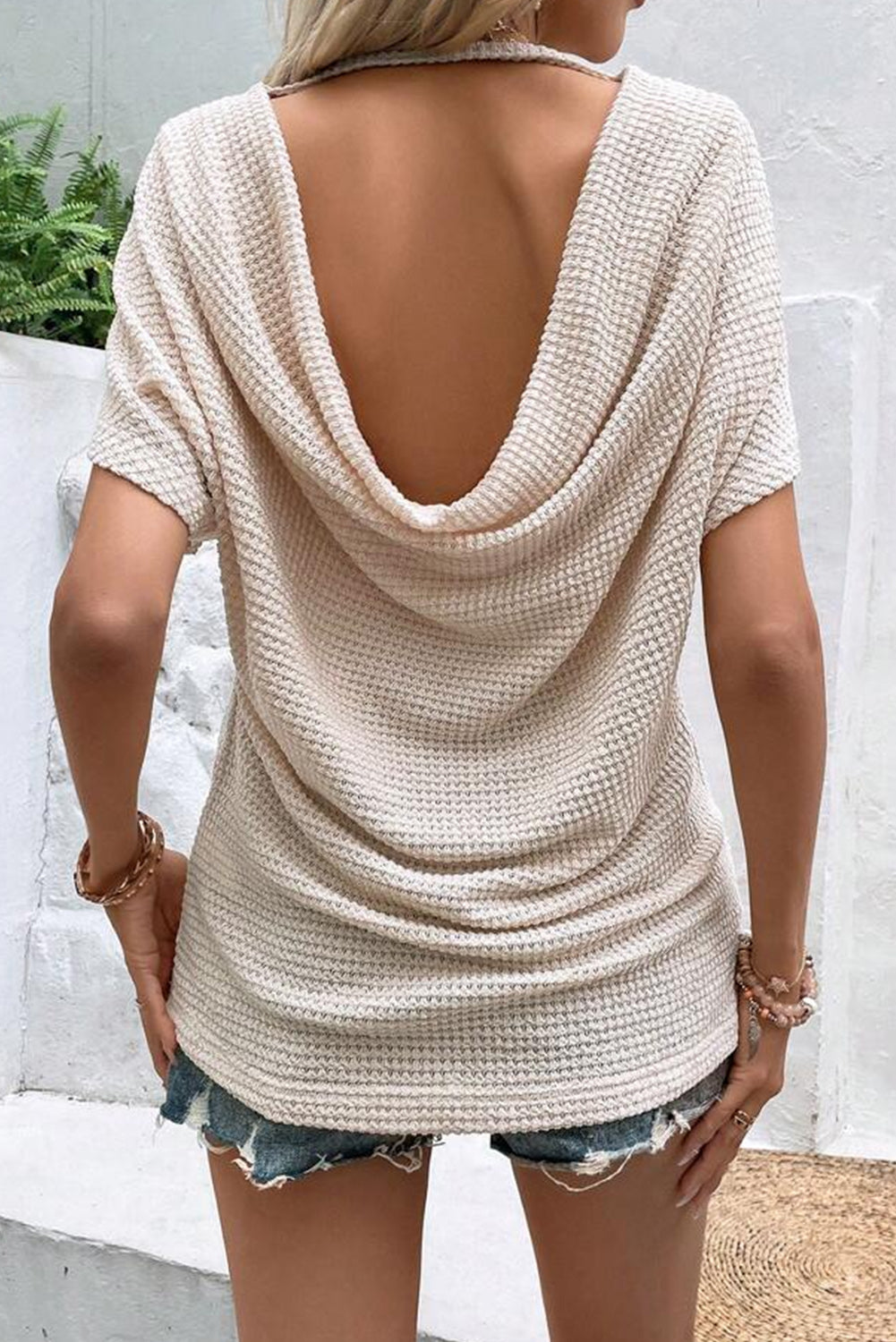 Backless Round Neck Short Sleeve T-Shirt